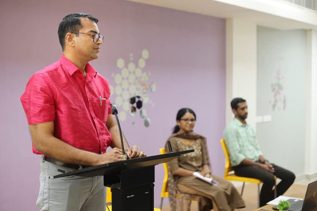 Logo Launch